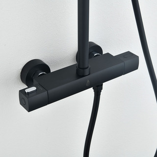 Takduschset Kaskad Svart Cc150 Med 225X225 Duschhuvud
